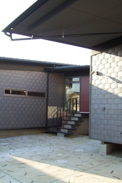 　　　H-House　　　　（千葉県流山市）　2005/12　竣工