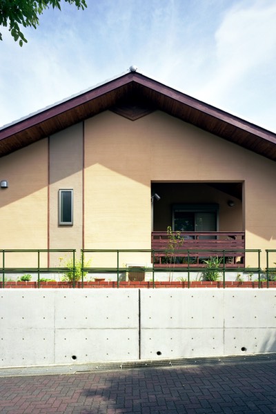　　神戸北町の家　　　　（兵庫県神戸市北区）　2005/02　竣工